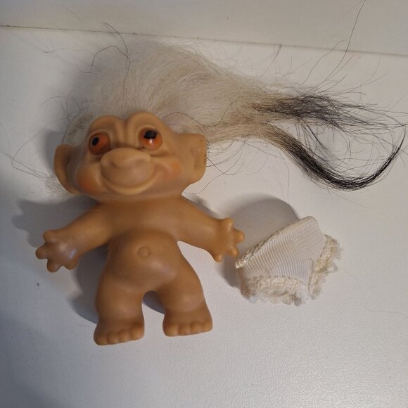 Vintage Troll Doll White Long Hair Tipped Black Ends Uneeda Wishnik Not Dam 2.5" - Picture 6 of 8